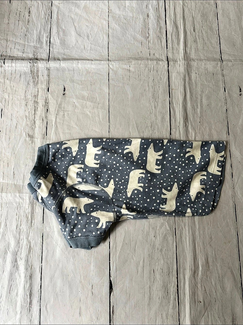 Hanna Andersson Dog Johns Print pajamas in Blue & Beige polar bear large holiday